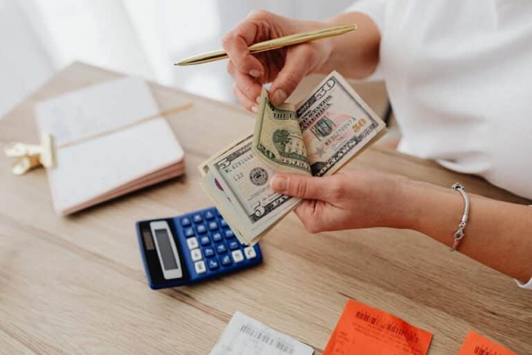 smart assistant money management